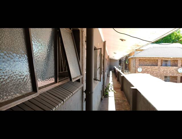 3 BEDROOM APARTMENT FOR SALE IN RUSTENBURG CENTRAL